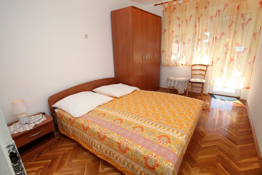 Apartments Jasmin Трогір Екстер'єр фото