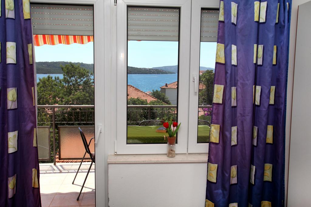 Apartments Jasmin Трогір Екстер'єр фото